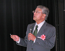 岩本邦彬氏